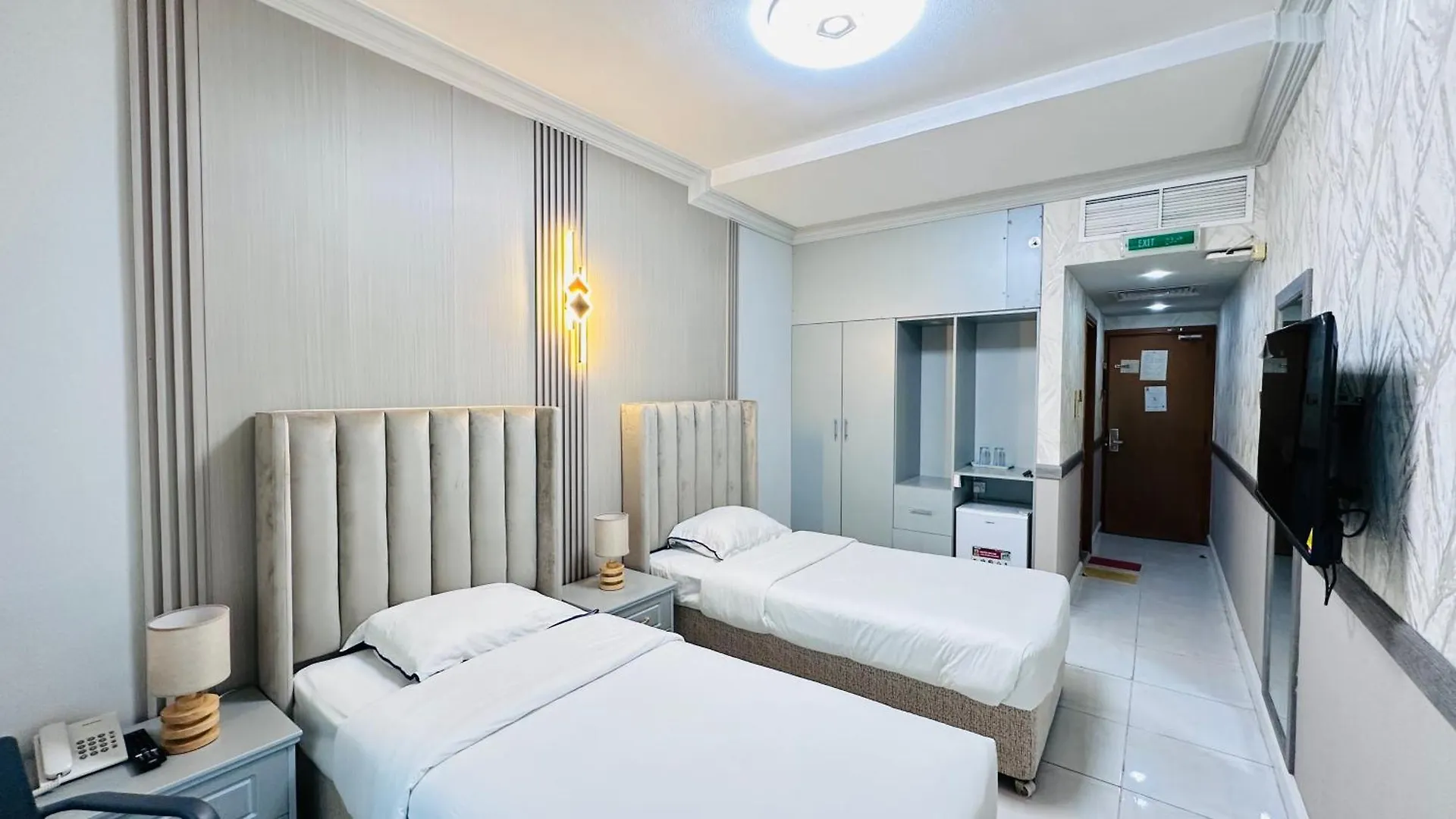 San Marino Hotel Dubaj 2*,